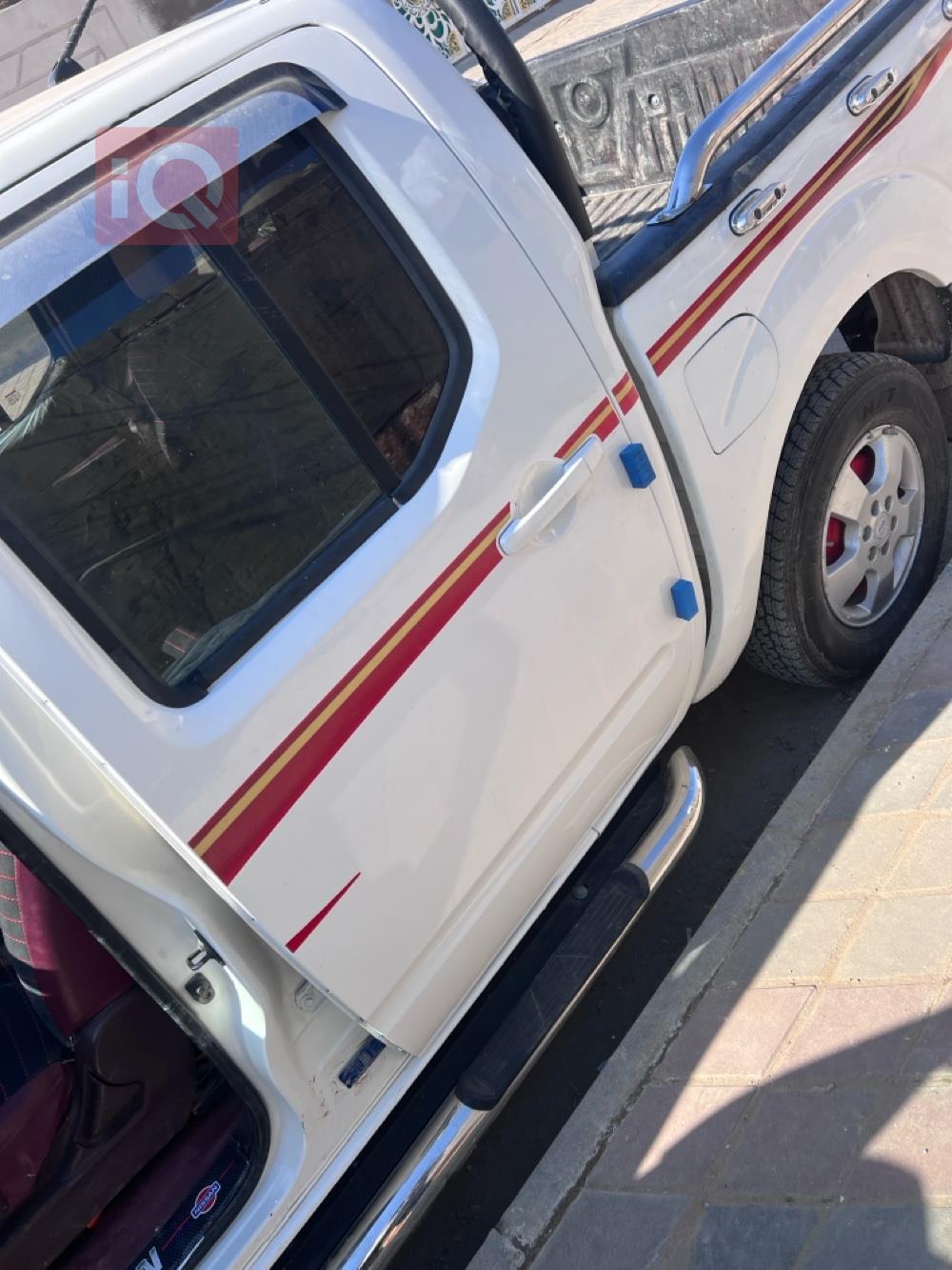 نيسان نافارا